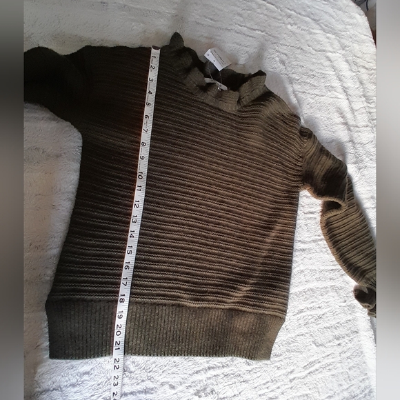 Madewell Olive Green Ruffle Mock Neck Sweater Ribbed Knit Lettuce Trim Pullover - Picture 6 of 12